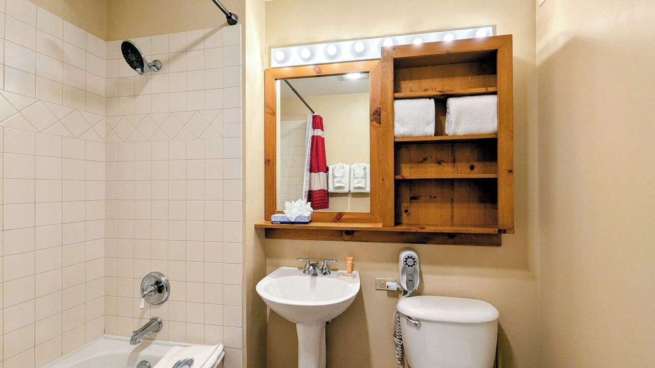Photo of Bathroom in River Run