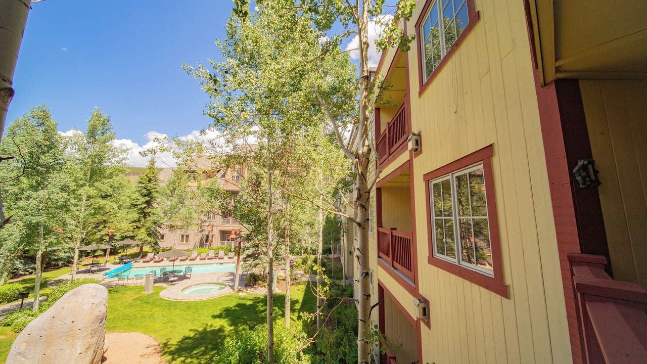 Photo of Outdoor in River Run