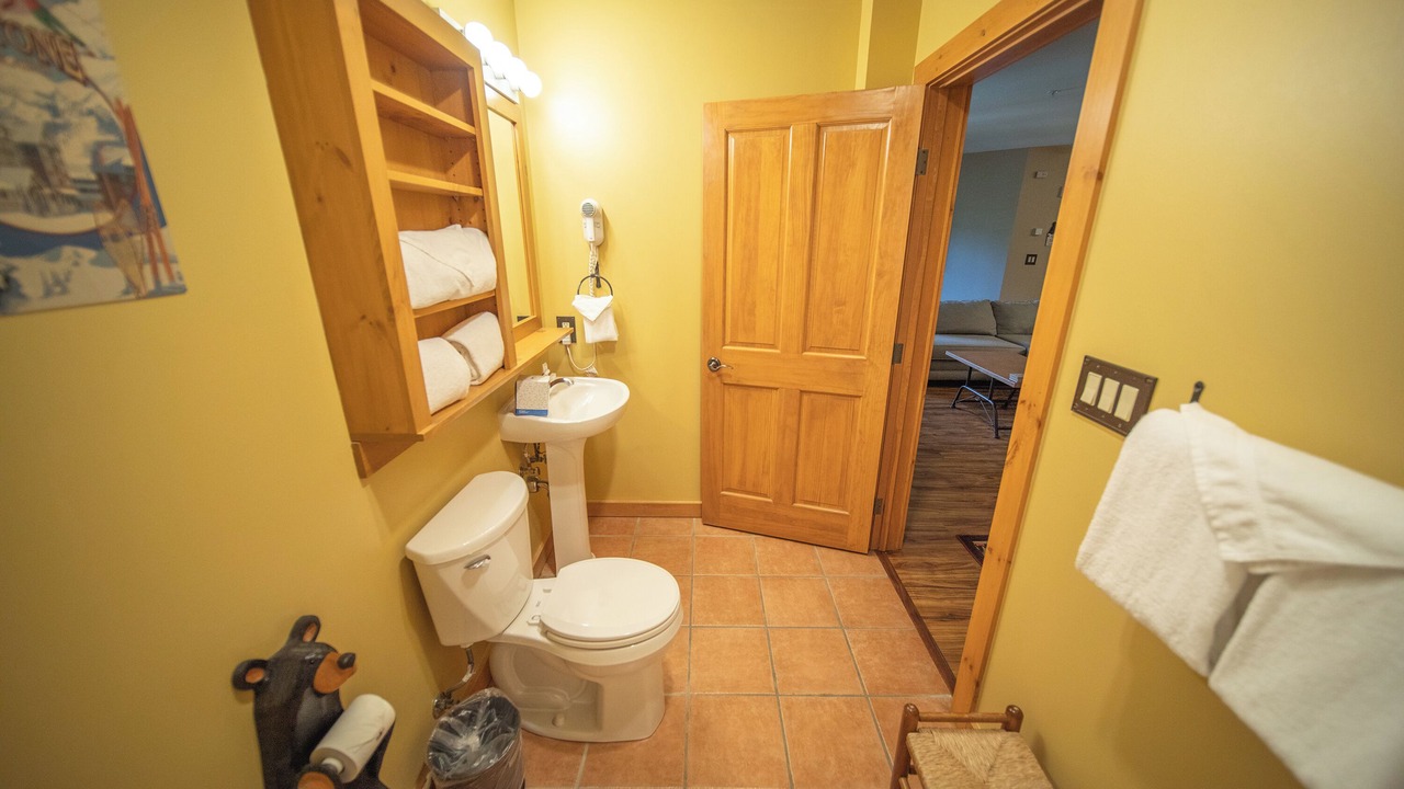 Photo of Bathroom in River Run