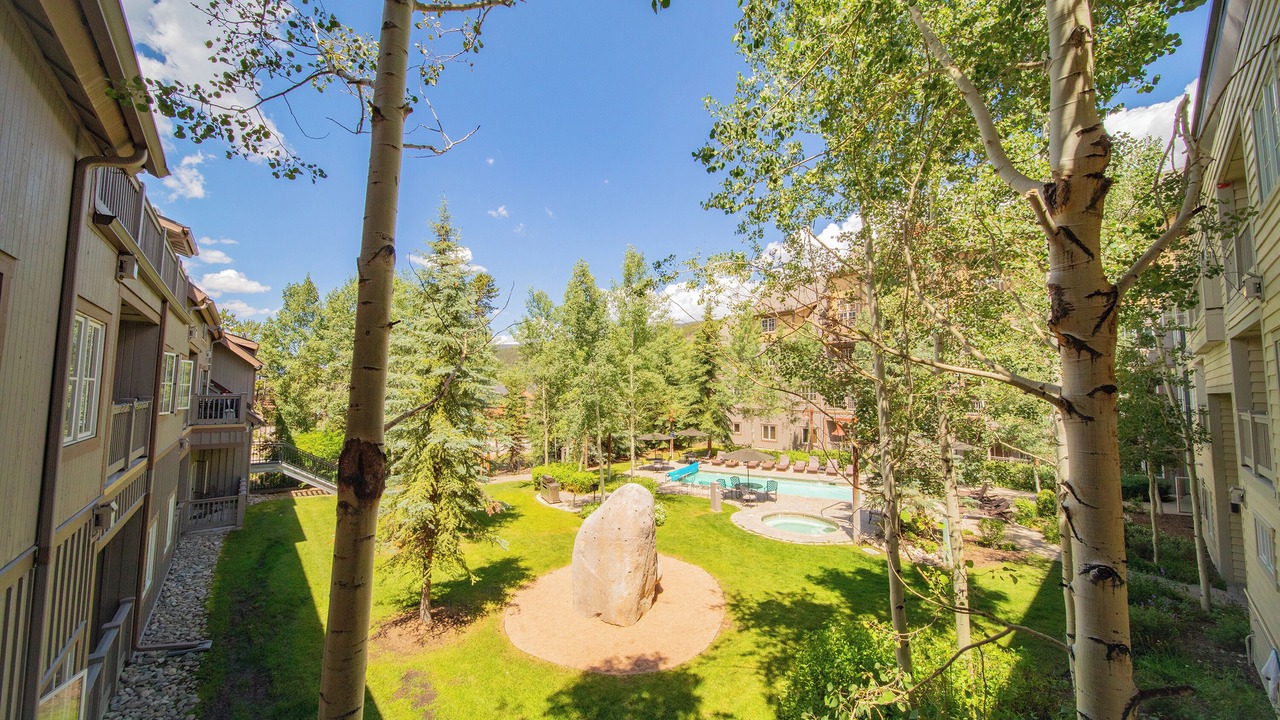 Photo of Outdoor in River Run