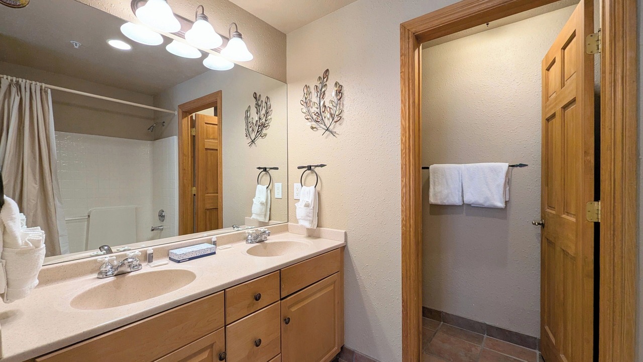 Photo of Bathroom in Mountain House