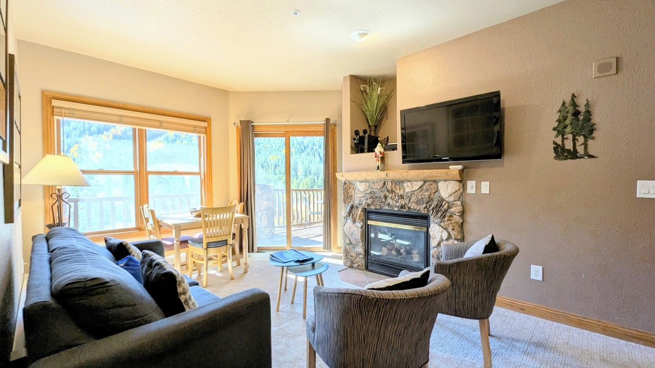 Photo of Bedroom in Mountain House