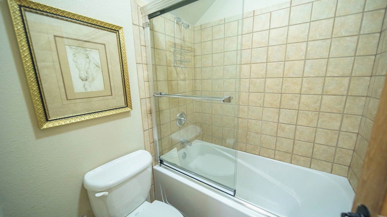 Photo of Bathroom in Lakeside Village