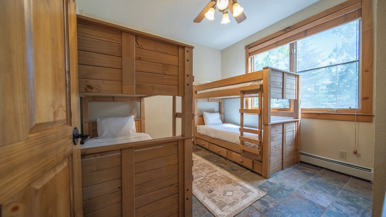 Photo of Bedroom in Lakeside Village