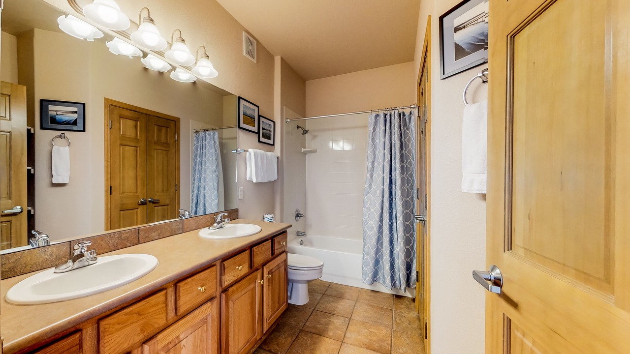 Photo of Bathroom in Frisco