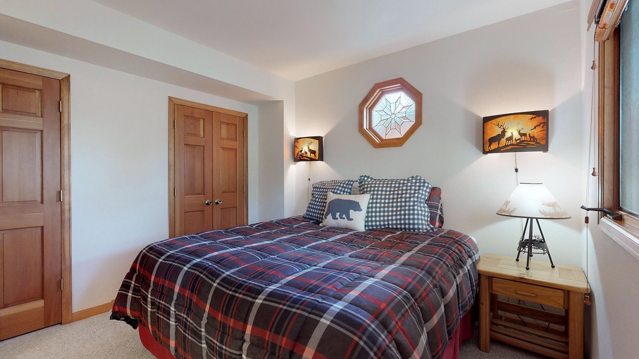 Photo of Bedroom in Aspen Brook