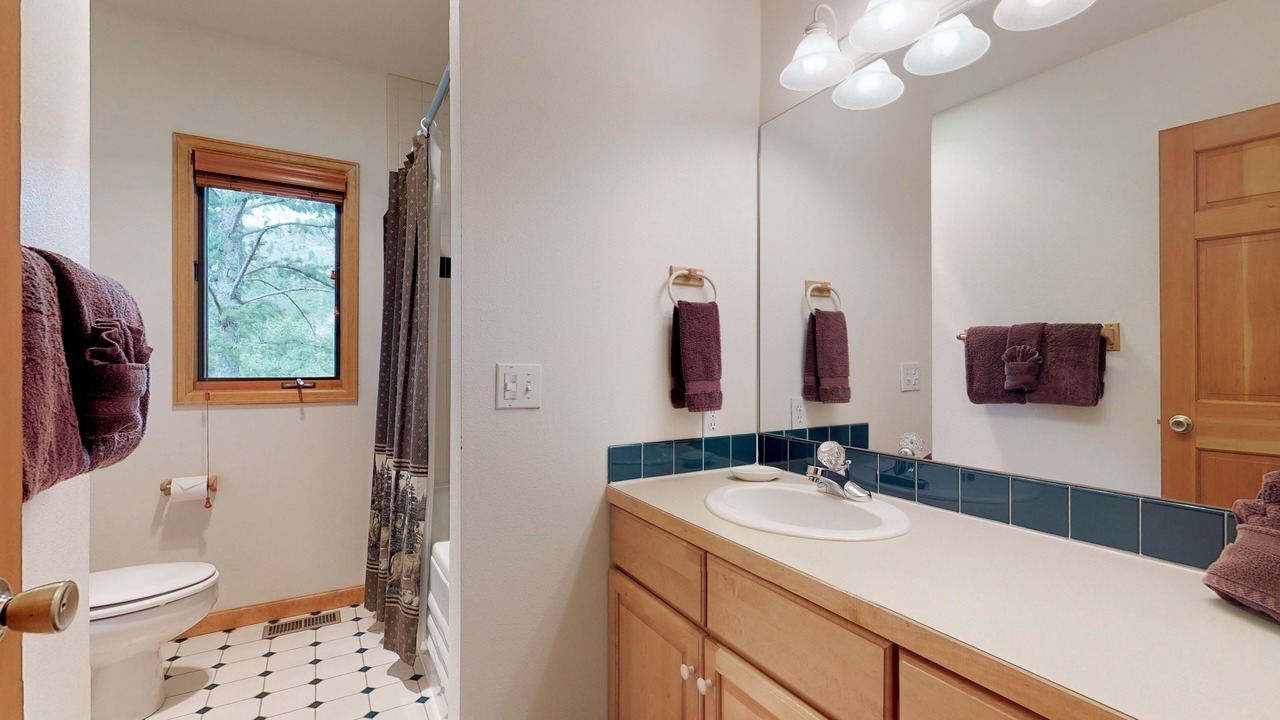 Photo of Bathroom in Aspen Brook