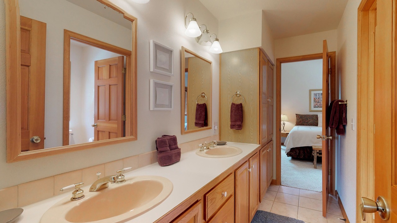 Photo of Bathroom in Aspen Brook
