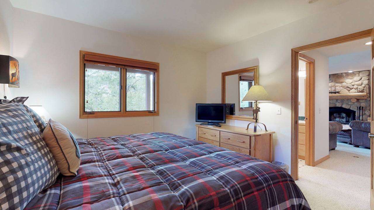 Photo of Bedroom in Aspen Brook