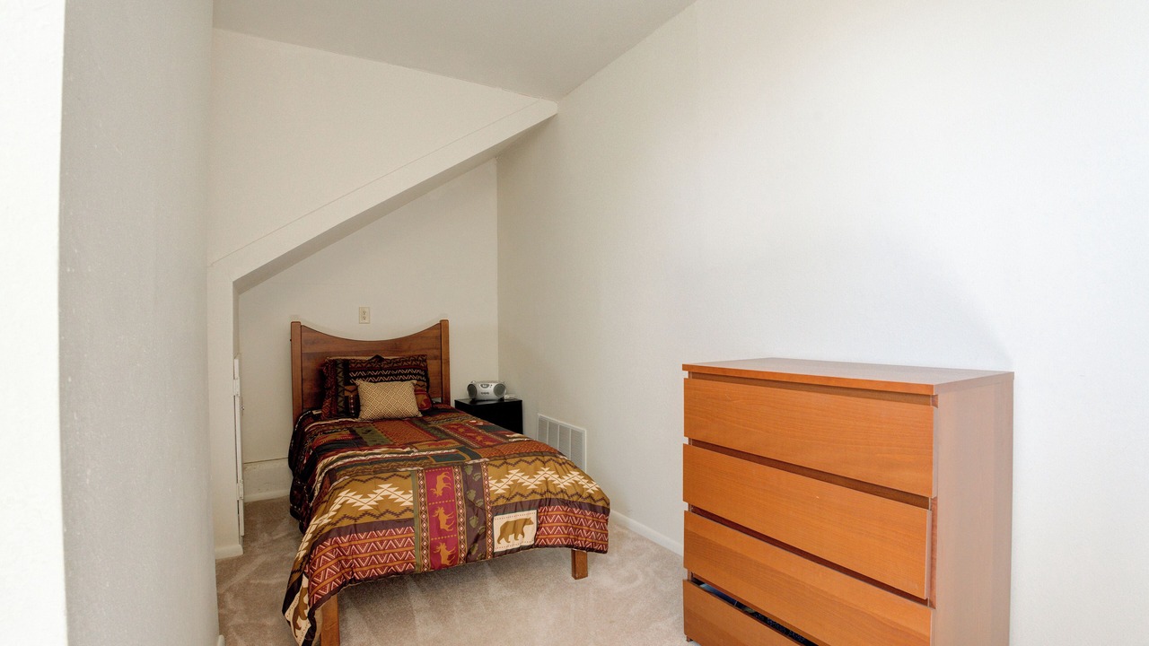 Photo of Bedroom in Lewis