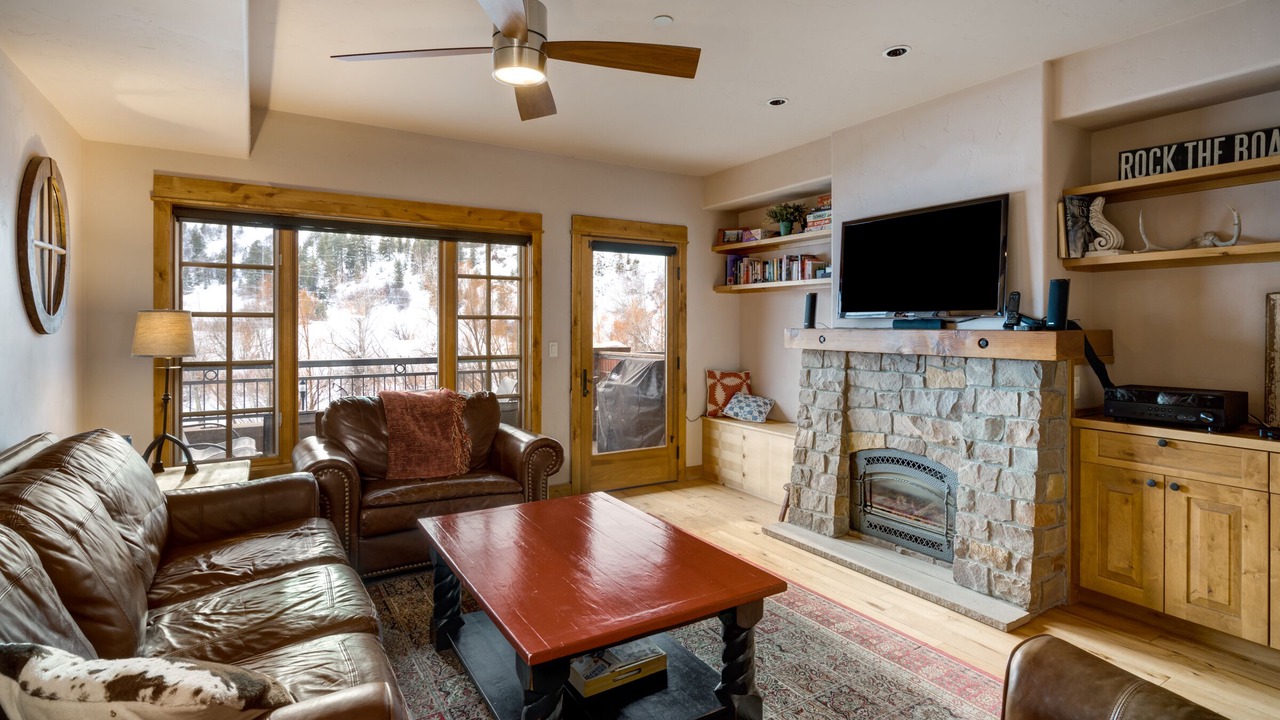 Photo of Livingroom in Downtown Steamboat Springs