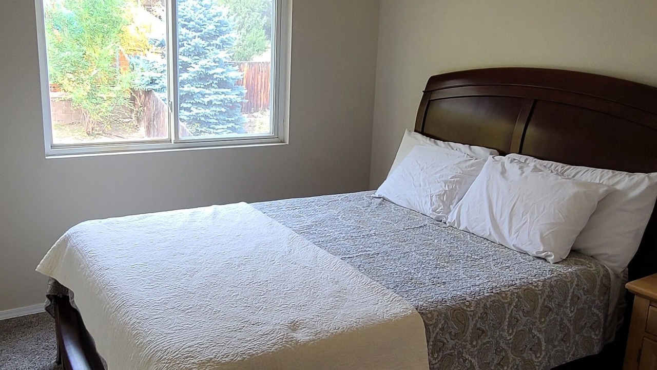 Photo of Bedroom in Northwest Colorado Springs