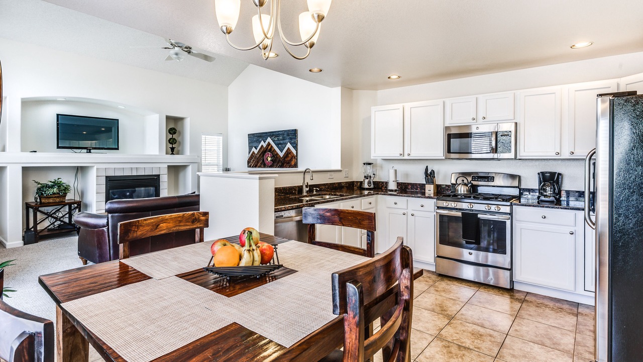 Photo of Kitchen in Canterberry Crossing