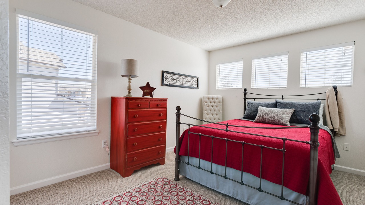 Photo of Bedroom in Canterberry Crossing