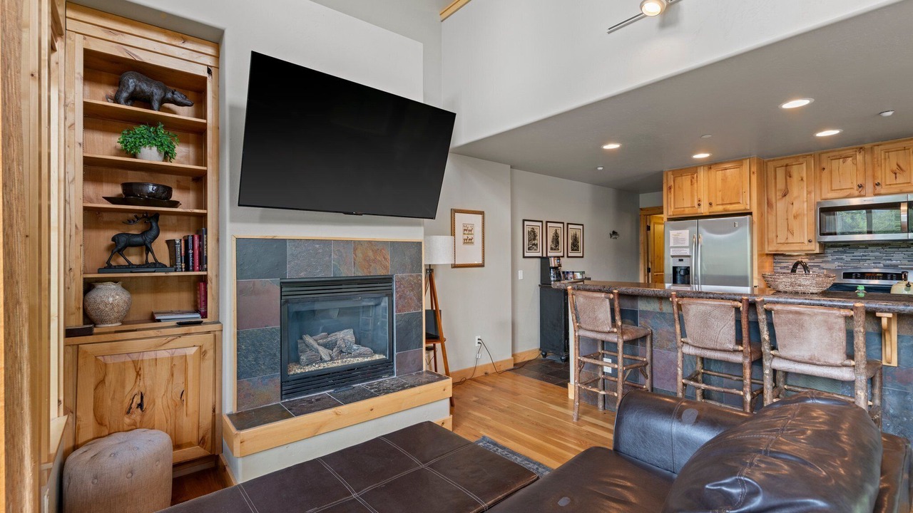 Photo of Livingroom in Purgatory