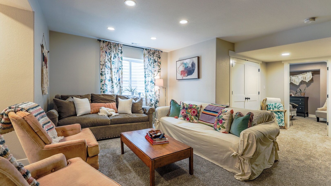 Photo of Livingroom in Castle Rock