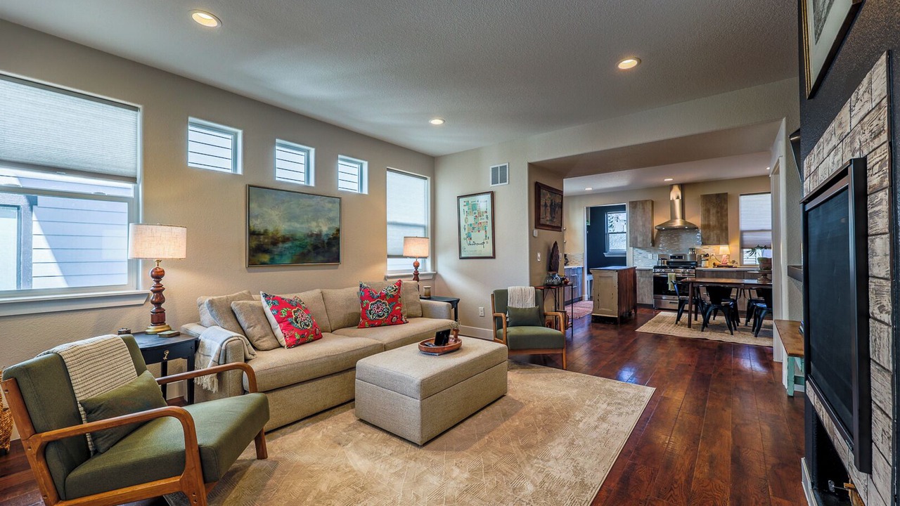 Photo of Livingroom in Castle Rock