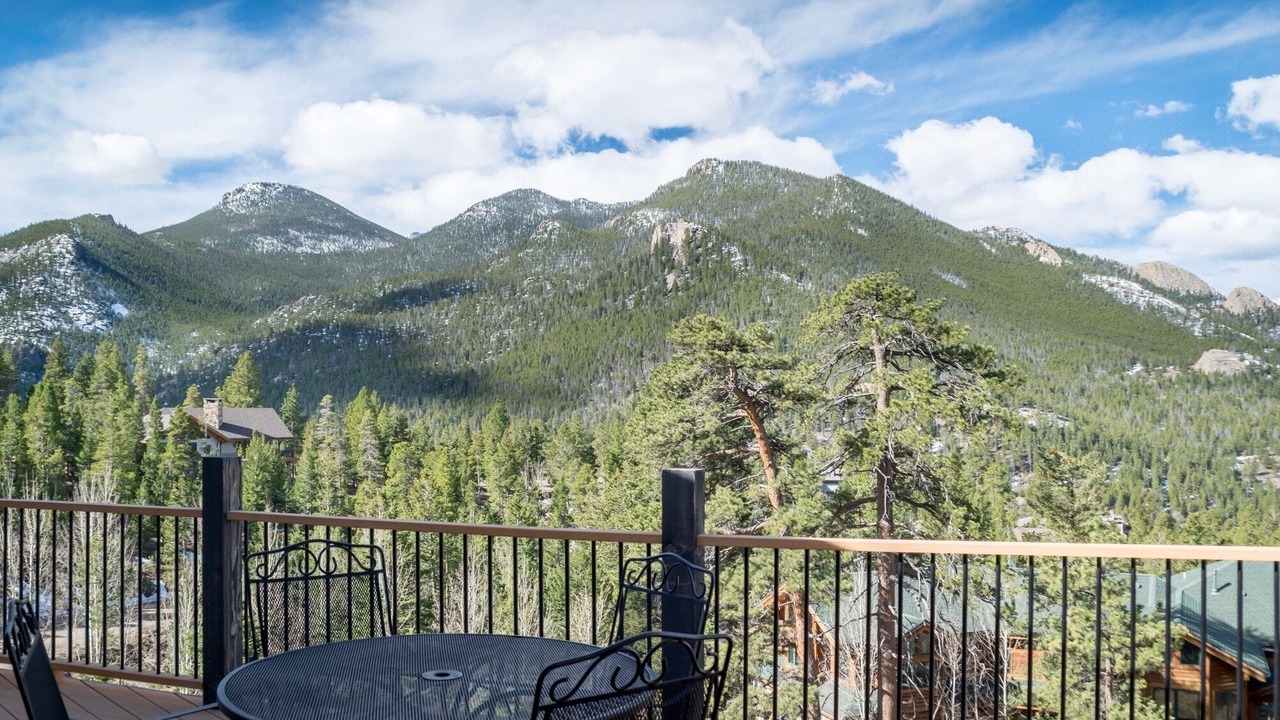 Photo of Patio Balcony in Windcliff Estates