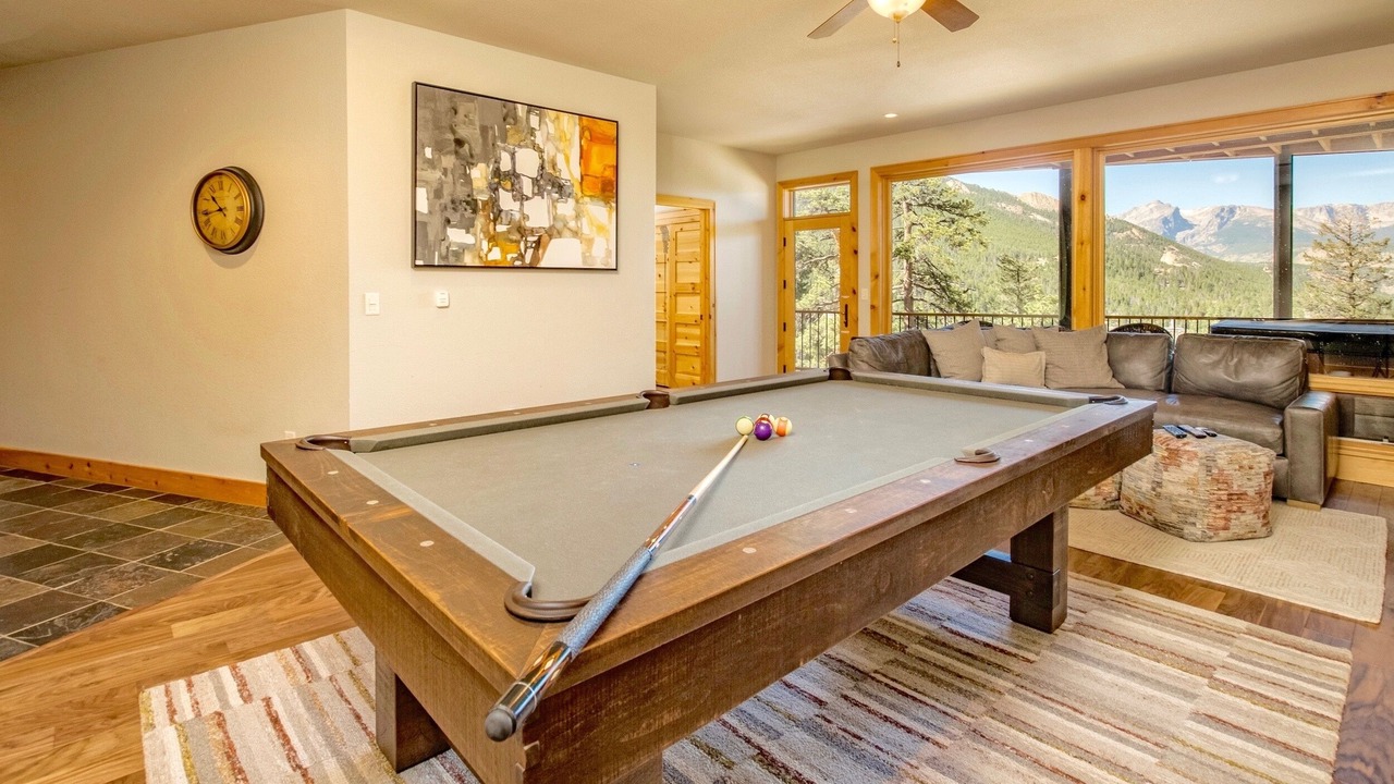 Photo of Bedroom in Windcliff Estates