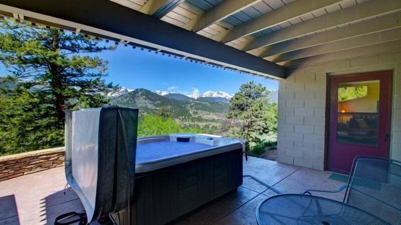 Photo of Patio Balcony in Windcliff Estates