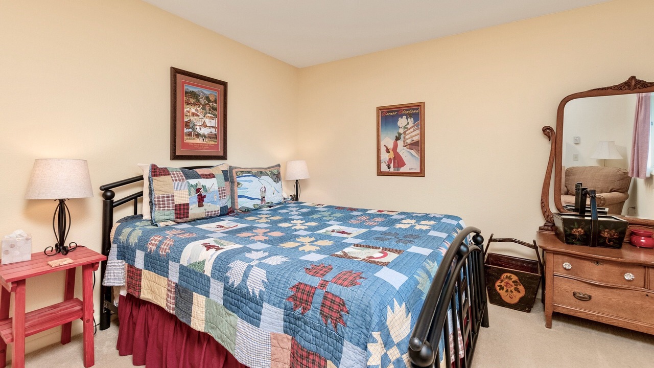 Photo of Bedroom in Windcliff Estates
