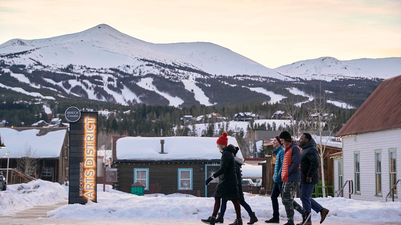 Photo of Outdoor in Peak 8