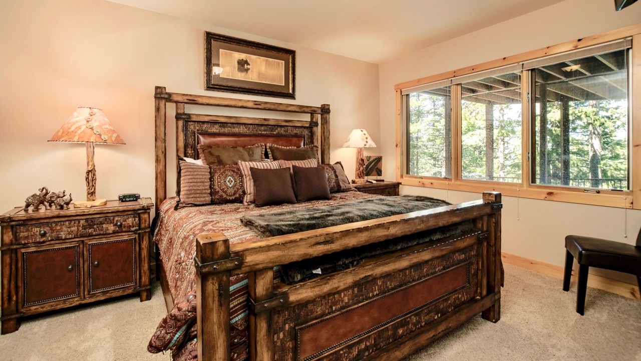 Photo of Bedroom in Windcliff Estates