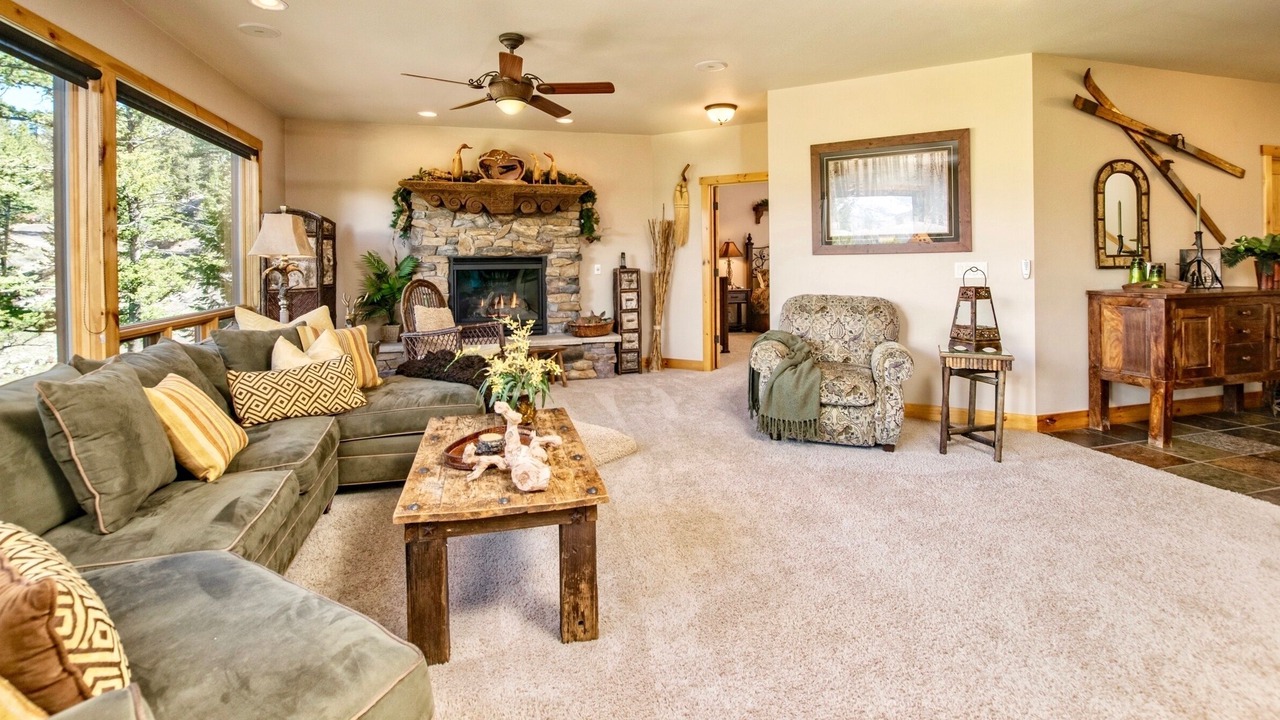 Photo of Bedroom in Windcliff Estates