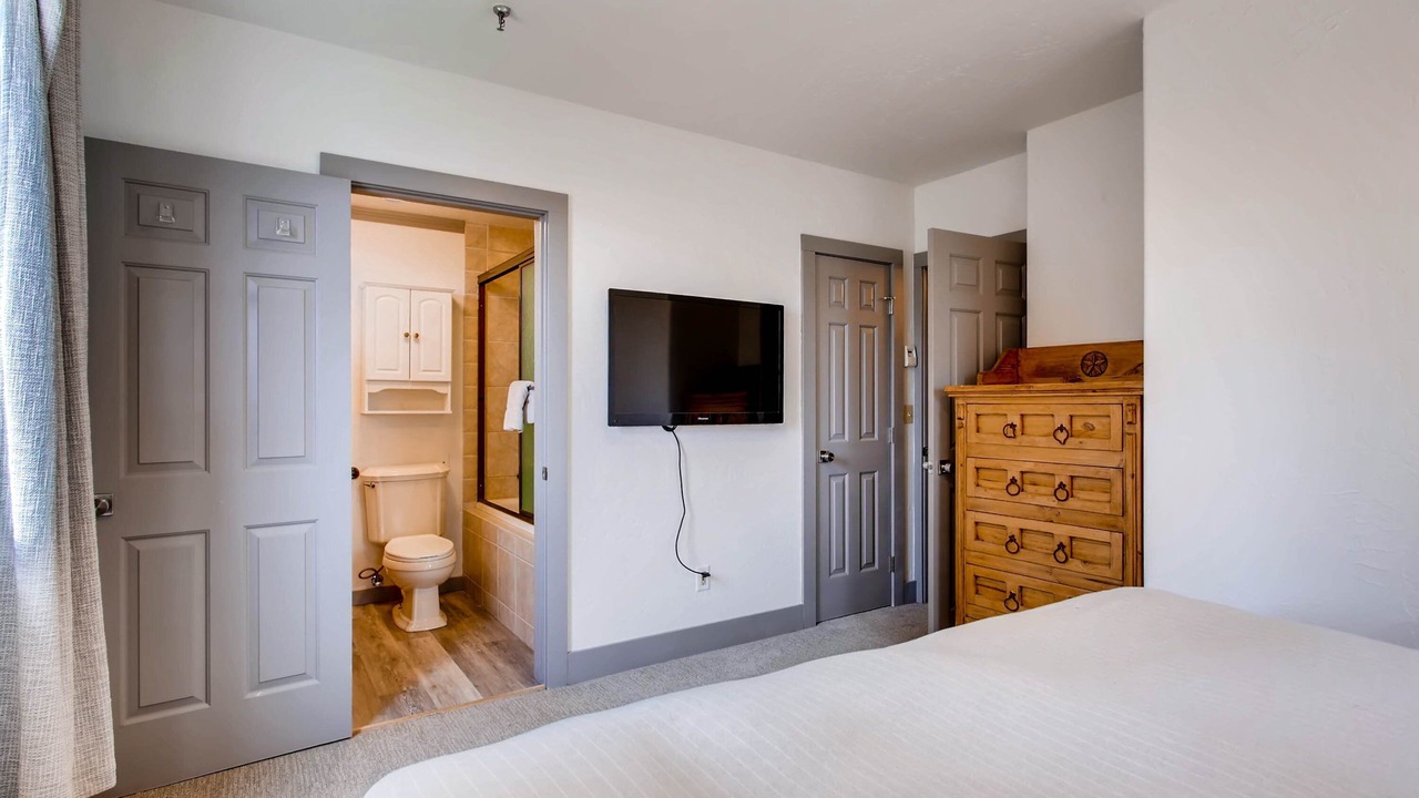 Photo of Bedroom in Crested Butte