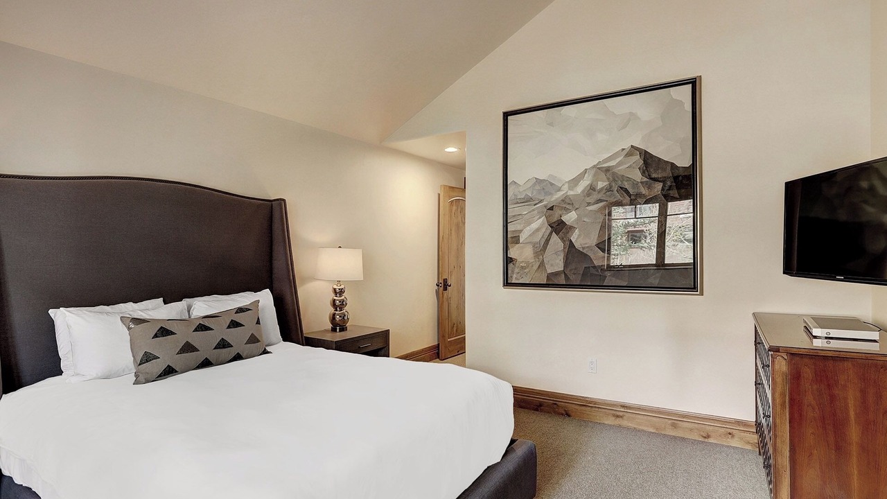 Photo of Bedroom in Gore Creek Place