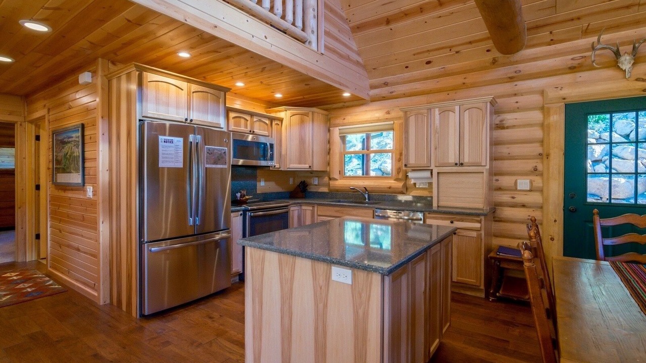Photo of Bedroom in Windcliff Estates