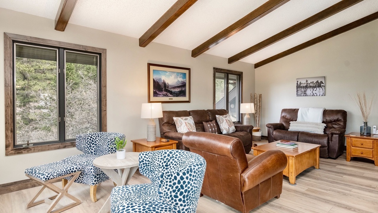Photo of Bedroom in Windcliff Estates