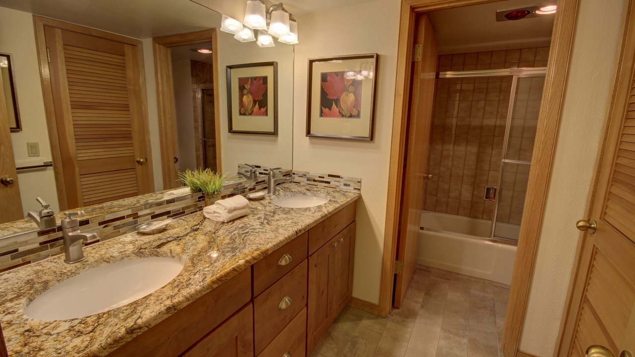 Photo of Bathroom in Mountain House