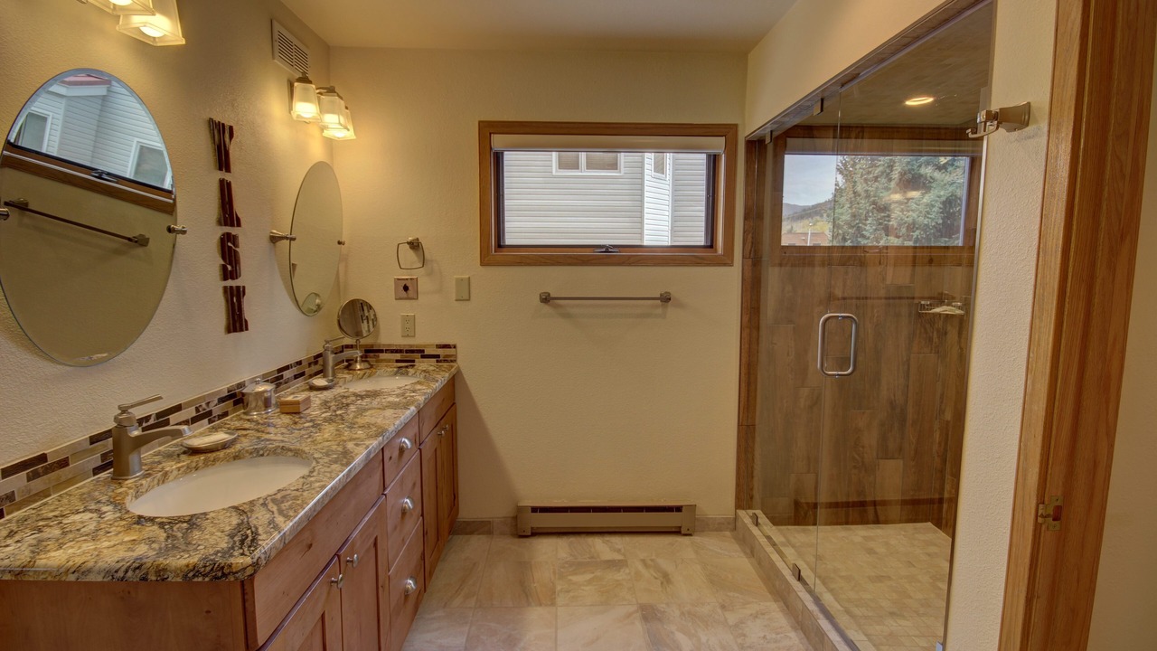 Photo of Bathroom in Mountain House