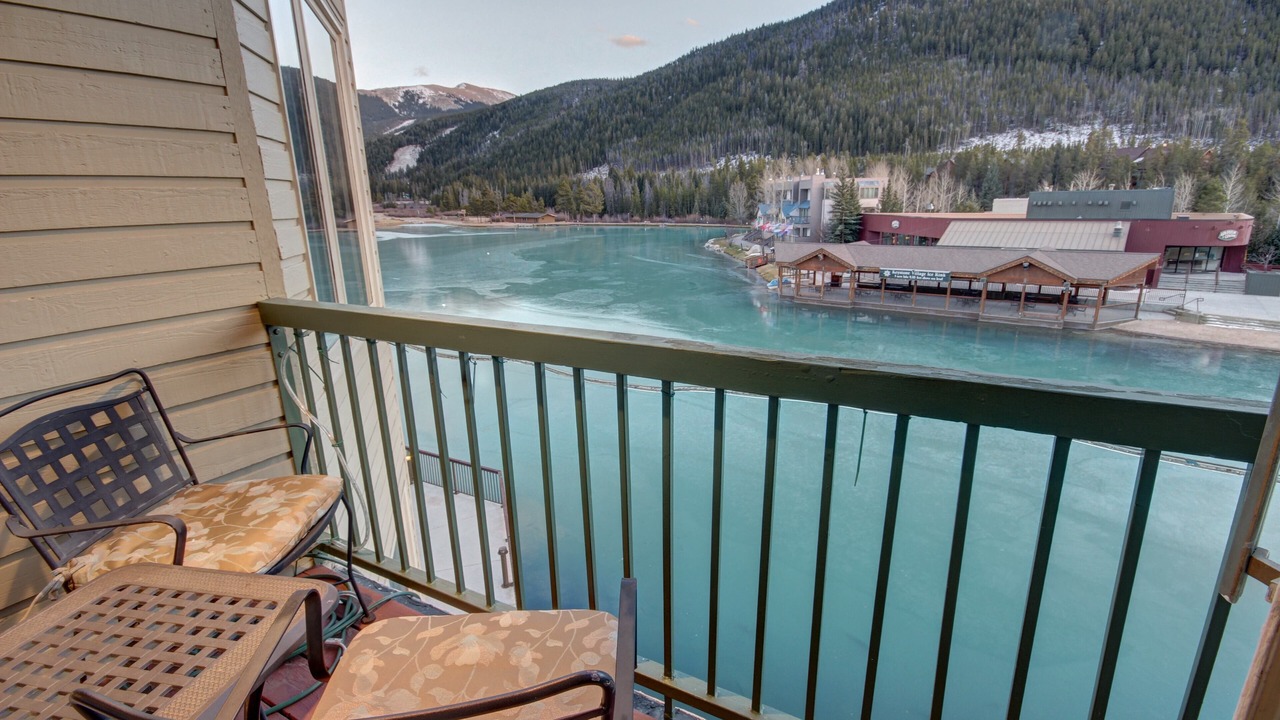 Photo of Patio Balcony in Lakeside Village