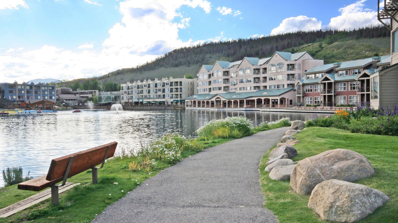 Photo of Outdoor in Lakeside Village