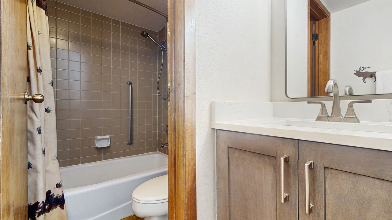 Photo of Bathroom in Copper Mountain Village