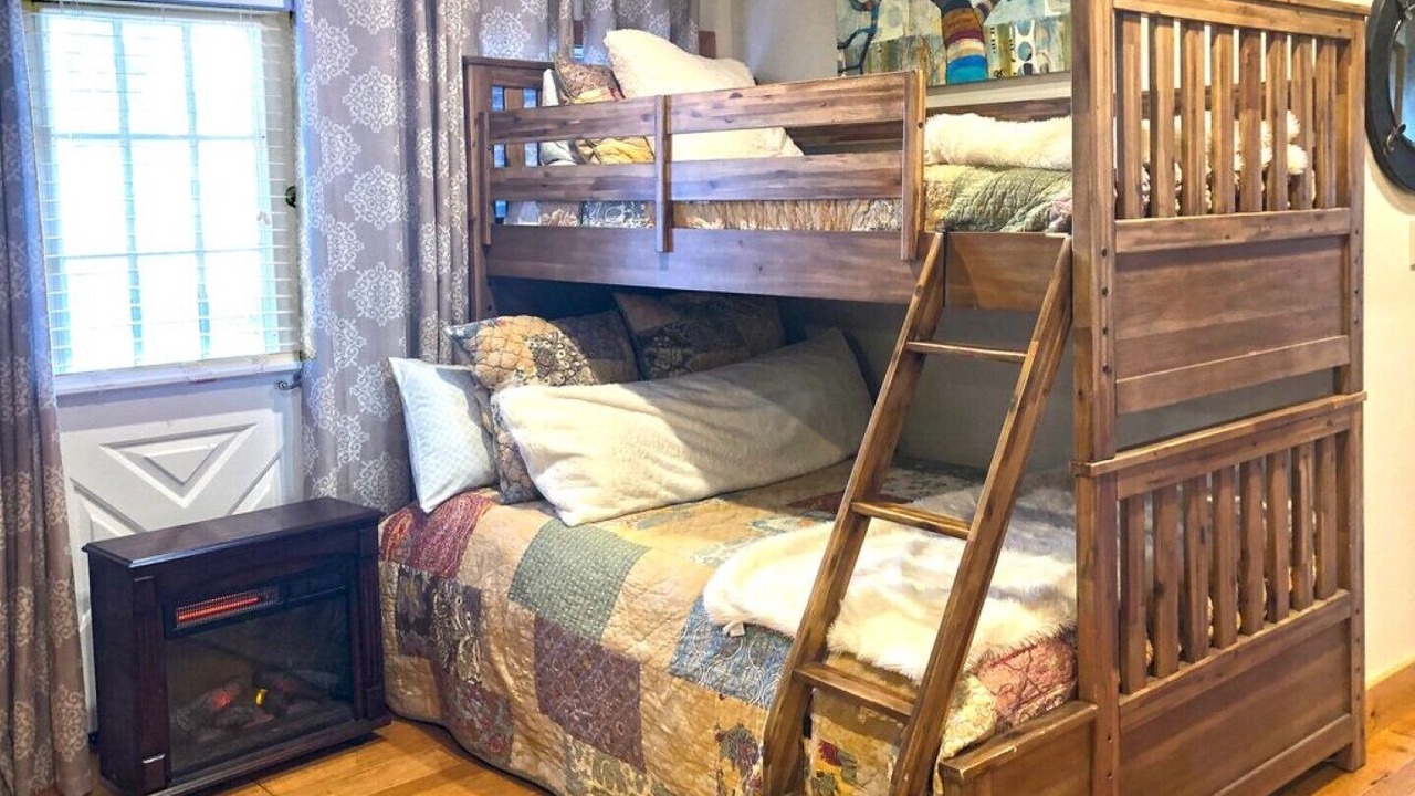 Photo of Bedroom in Purgatory