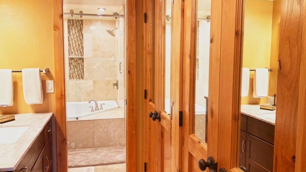Photo of Bathroom in Purgatory
