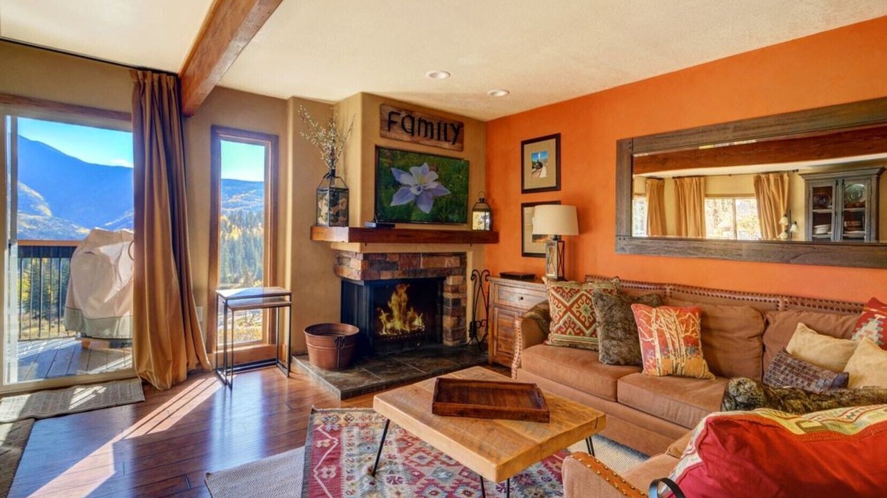 Photo of Livingroom in Purgatory