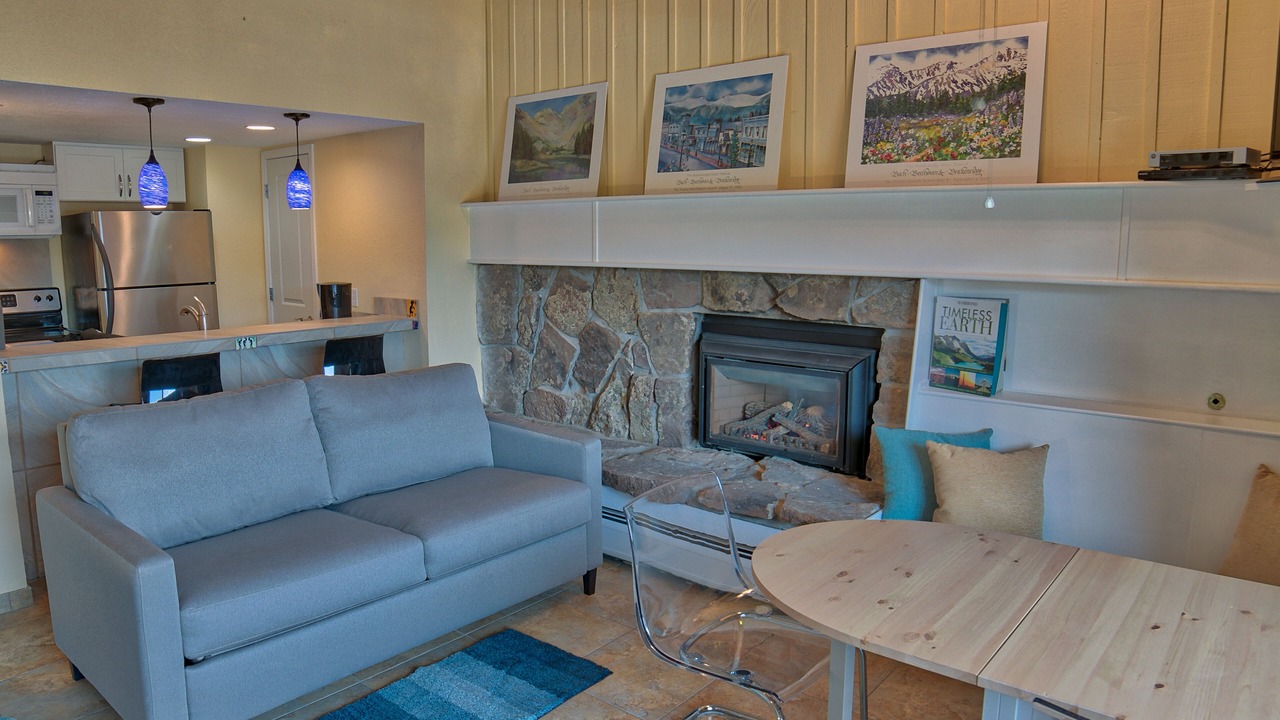 Photo of Livingroom in Historic District