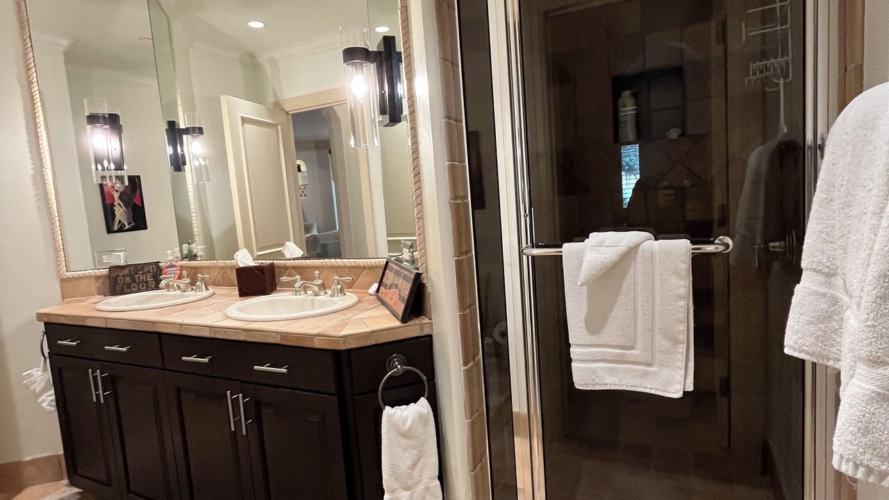 Photo of Bathroom in Edwards