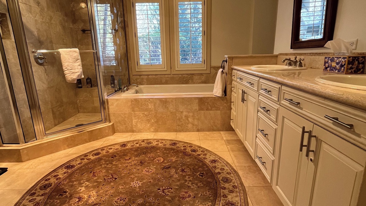 Photo of Bathroom in Edwards