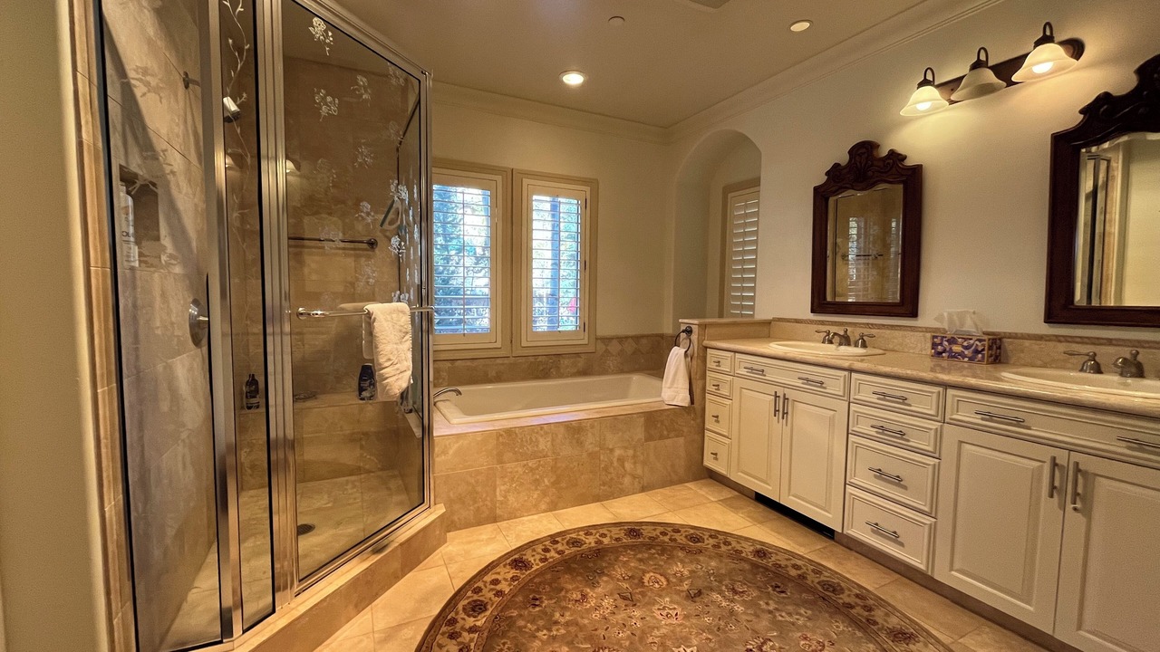 Photo of Bathroom in Edwards