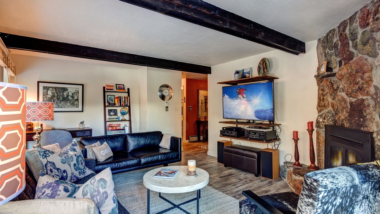 Photo of Bedroom in Valley of the Blue