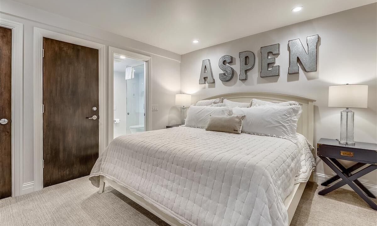 Photo of Bedroom in Downtown