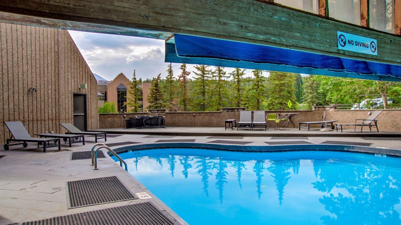 Photo of Outdoor in Peak 9