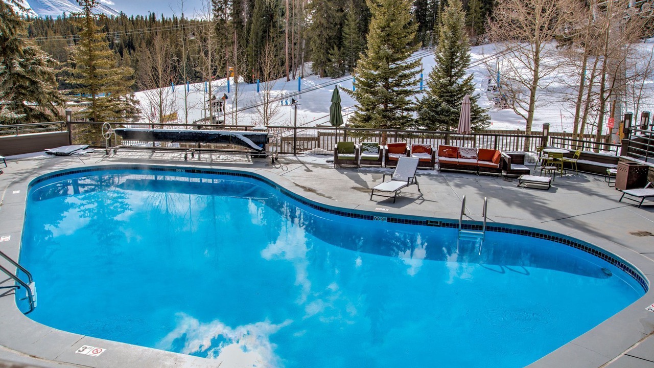 Photo of Outdoor in Peak 9