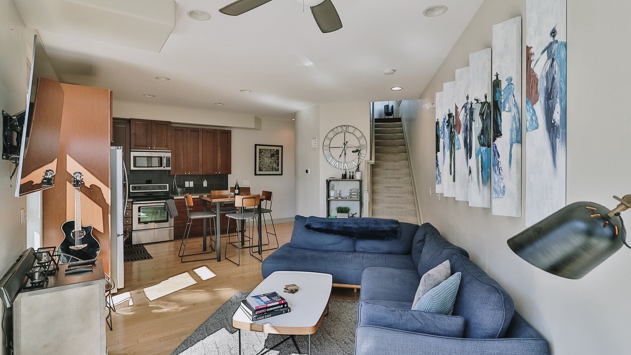 Photo of Livingroom in Highland