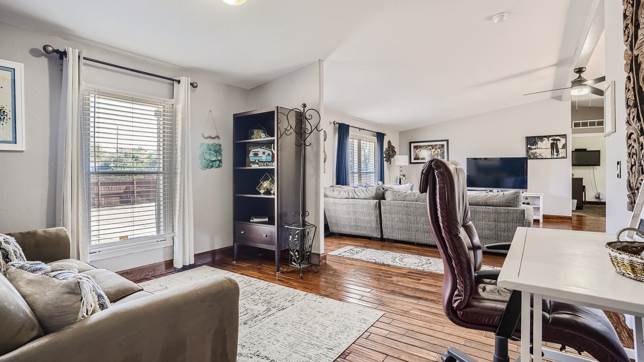 Photo of Livingroom in Lakewood